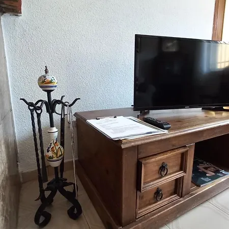 Alameda Con Chimenea Y Jardin * El Barco de Avila