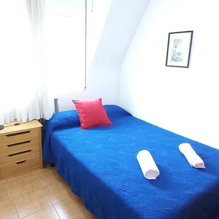 Alameda Con Chimenea Y Jardin