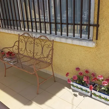 Alameda Con Chimenea Y Jardin Holiday home El Barco de Avila