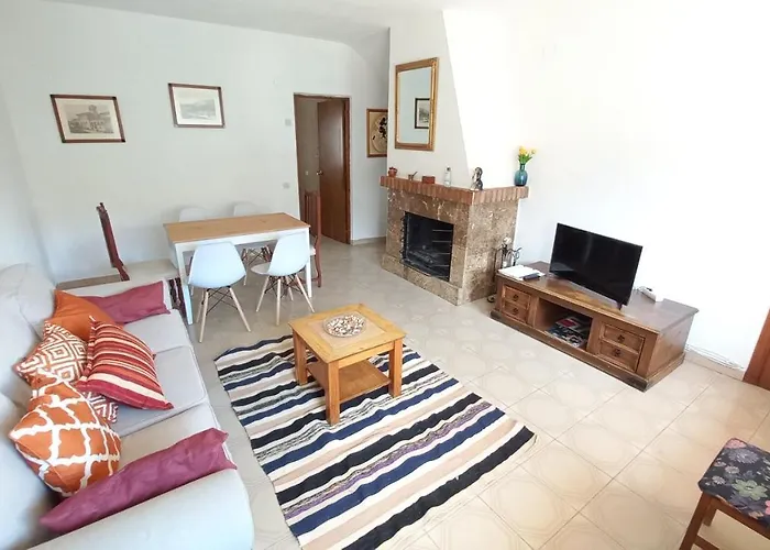 Alameda Con Chimenea Y Jardin *