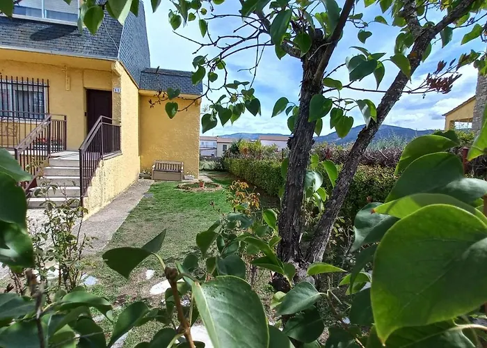 펜션 Alameda Con Chimenea Y Jardin *