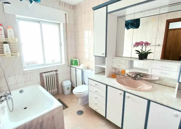 Alameda Con Chimenea Y Jardin *