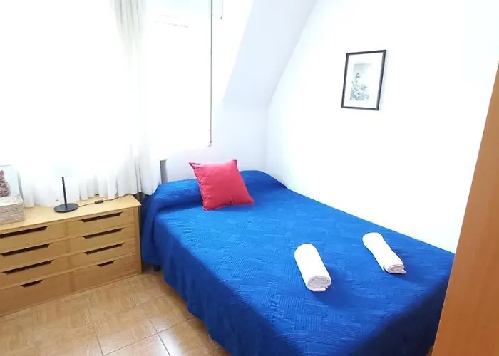 Alameda Con Chimenea Y Jardin