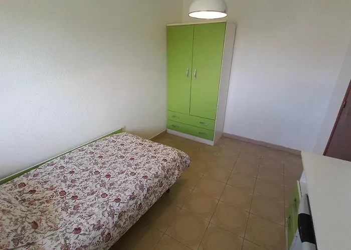 Alameda Con Chimenea Y Jardin *