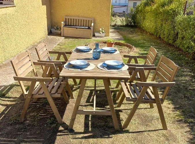 Alameda Con Chimenea Y Jardin El Barco de Ávila