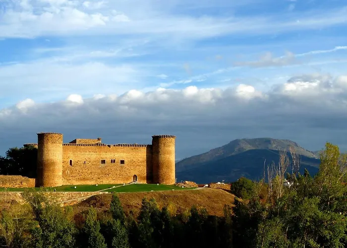 Alameda Con Chimenea Y Jardin *
